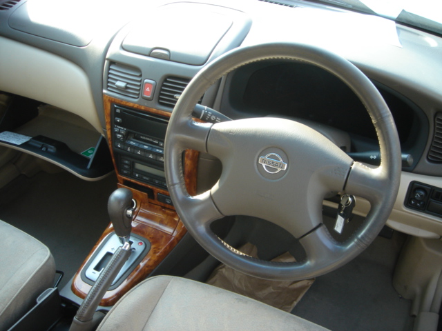 2002 Nissan Bluebird Sylphy Photos