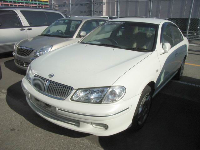 2002 Nissan Bluebird Sylphy Photos