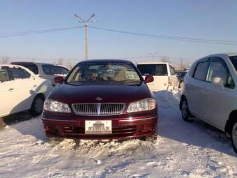2002 Nissan Bluebird Sylphy Photos