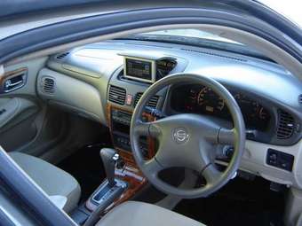 2002 Nissan Bluebird Sylphy Images