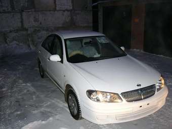 2002 Nissan Bluebird Sylphy Photos