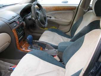 2002 Nissan Bluebird Sylphy Photos