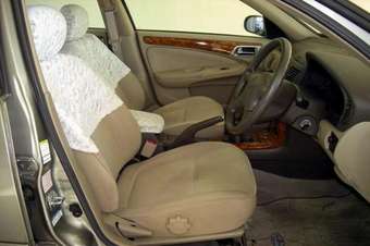 2002 Nissan Bluebird Sylphy Pictures