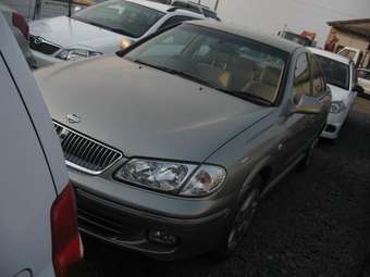 2002 Nissan Bluebird Sylphy Pictures