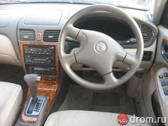 2002 Nissan Bluebird Sylphy Photos
