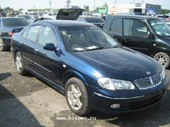 2002 Nissan Bluebird Sylphy Pics