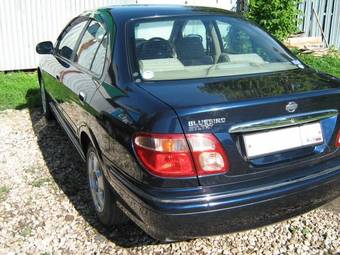 2002 Nissan Bluebird Sylphy Images