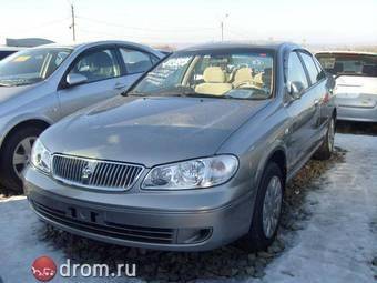 2002 Nissan Bluebird Sylphy Photos