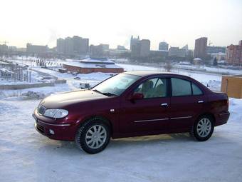 2002 Nissan Bluebird Sylphy Photos