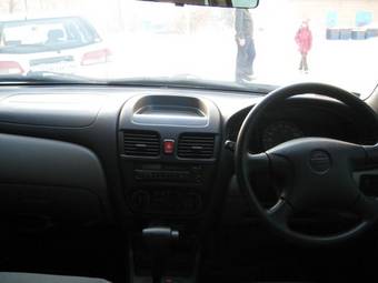 2002 Nissan Bluebird Sylphy Pictures