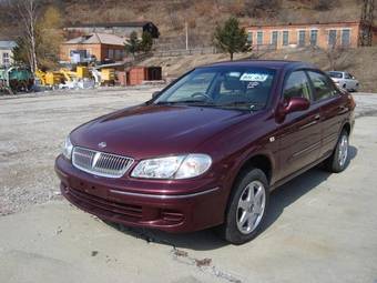 2002 Nissan Bluebird Sylphy Photos