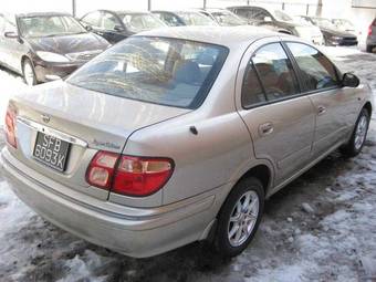 2002 Nissan Bluebird Sylphy Pictures