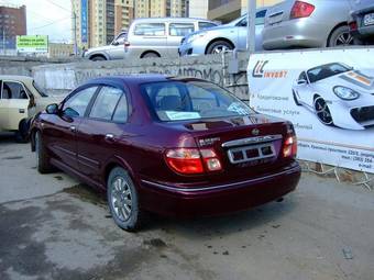2002 Nissan Bluebird Sylphy Pics