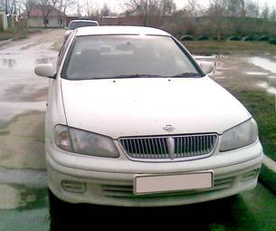 2002 Nissan Bluebird Sylphy Pictures