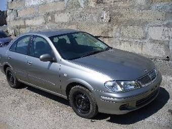 2002 Nissan Bluebird Sylphy Photos