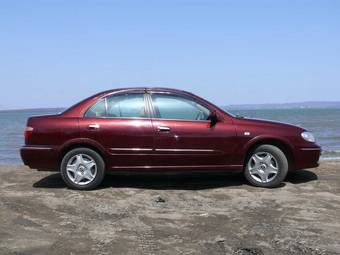 2002 Nissan Bluebird Sylphy Photos