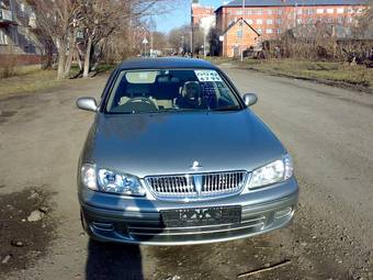 2002 Nissan Bluebird Sylphy Pics