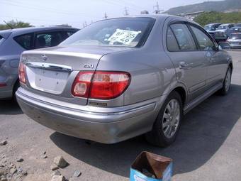 2002 Nissan Bluebird Sylphy Pictures