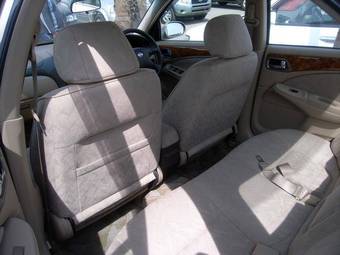 2002 Nissan Bluebird Sylphy Pics
