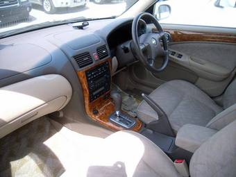 2002 Nissan Bluebird Sylphy Pictures