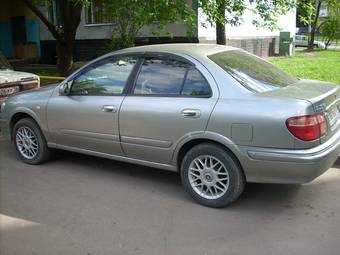 2002 Nissan Bluebird Sylphy Photos
