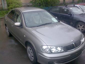 2002 Nissan Bluebird Sylphy Pictures