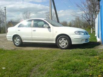 2002 Nissan Bluebird Sylphy Photos