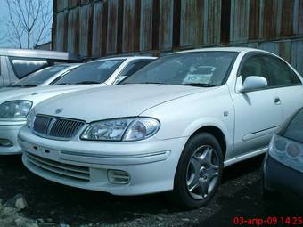 2002 Nissan Bluebird Sylphy Pictures