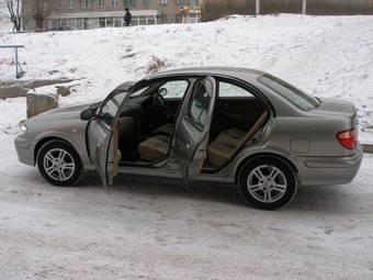 2002 Nissan Bluebird Sylphy Pics