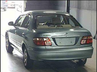 2002 Nissan Bluebird Sylphy Pictures