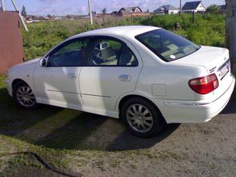 2002 Nissan Bluebird Sylphy Pics