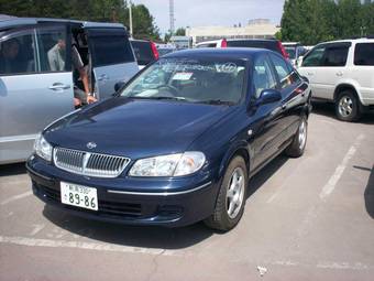 2002 Nissan Bluebird Sylphy Pics