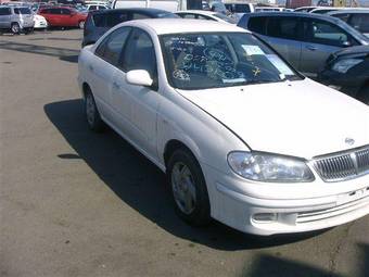 2002 Nissan Bluebird Sylphy Pics