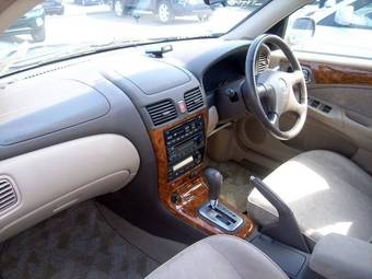 2002 Nissan Bluebird Sylphy Images
