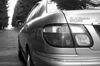 2002 Nissan Bluebird Sylphy Photos