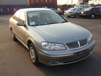 2002 Nissan Bluebird Sylphy Photos