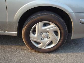 2002 Nissan Bluebird Sylphy Pictures