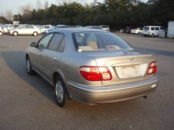 2002 Nissan Bluebird Sylphy Photos