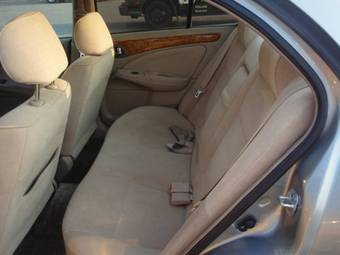 2002 Nissan Bluebird Sylphy Images