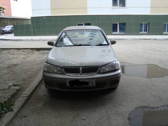 2002 Nissan Bluebird Sylphy Pics