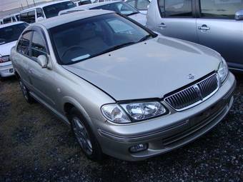 2002 Nissan Bluebird Sylphy Pics