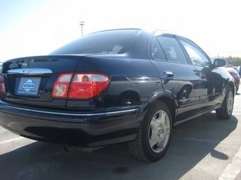 2002 Nissan Bluebird Sylphy Pics