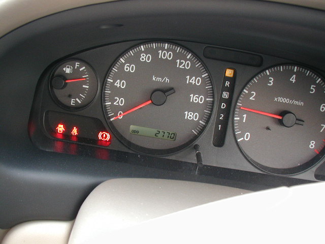 2003 Nissan Bluebird Sylphy Photos