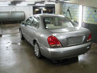 2003 Nissan Bluebird Sylphy Photos