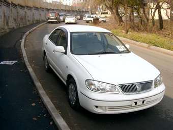 2003 Nissan Bluebird Sylphy Pictures