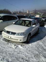 2003 Nissan Bluebird Sylphy Photos