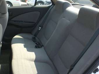 2003 Nissan Bluebird Sylphy Photos
