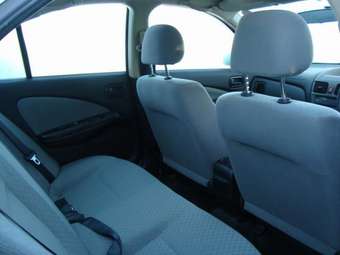 2003 Nissan Bluebird Sylphy Photos