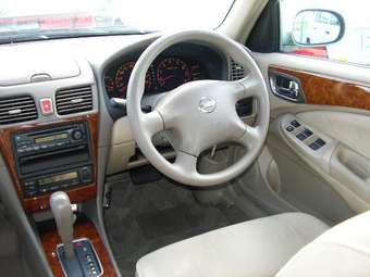 2003 Nissan Bluebird Sylphy Photos