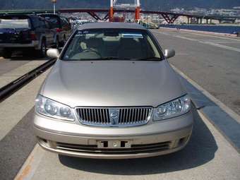 2003 Nissan Bluebird Sylphy Photos